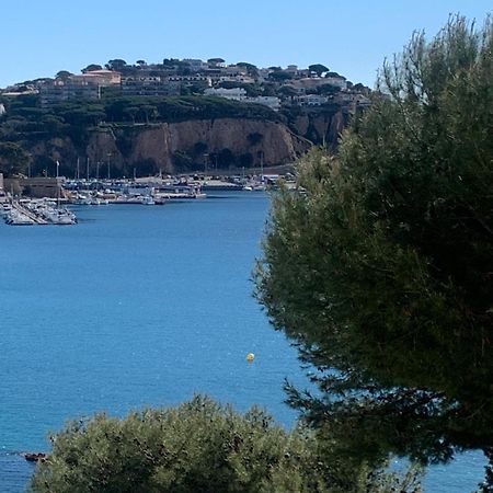 Magnific Apartament A Primera Linia De Mar サン・フェリウ・ダ・ギショルス エクステリア 写真