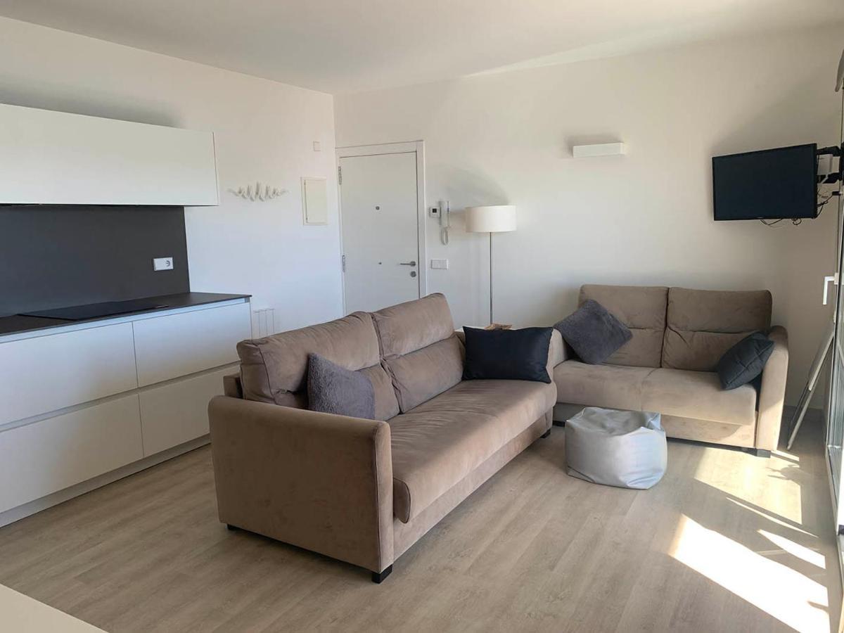 Magnific Apartament A Primera Linia De Mar サン・フェリウ・ダ・ギショルス エクステリア 写真