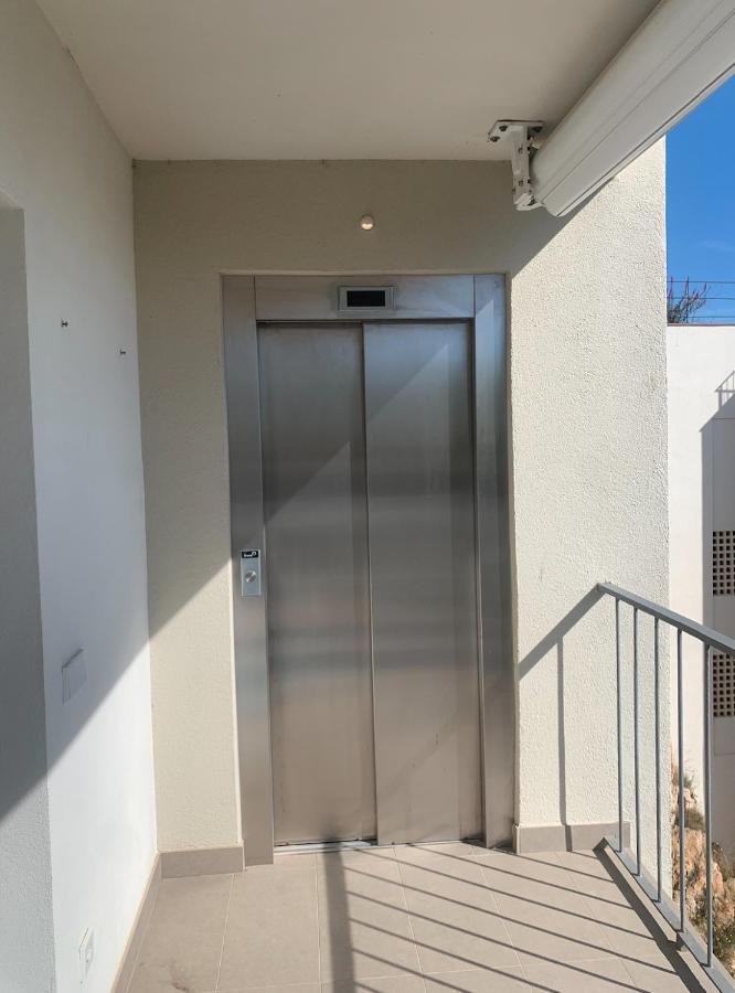 Magnific Apartament A Primera Linia De Mar サン・フェリウ・ダ・ギショルス エクステリア 写真
